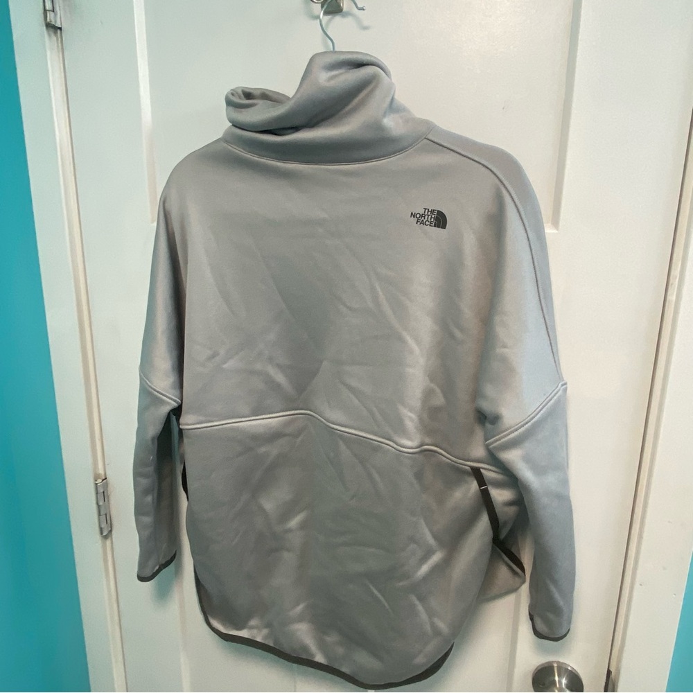 The North Face Ladies Canyon Flats Stretch Poncho XS - Picture 3 of 3